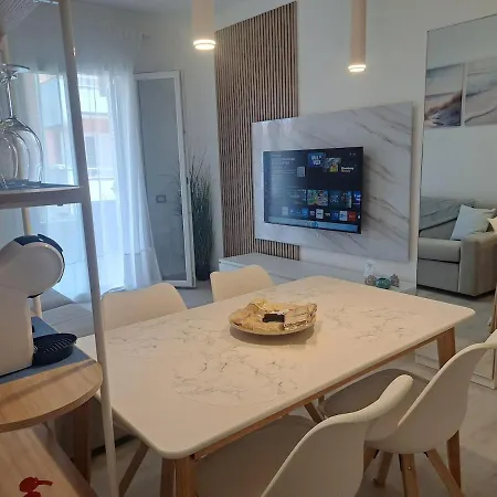Brezza D'amare A Lovely In * 安齐奥